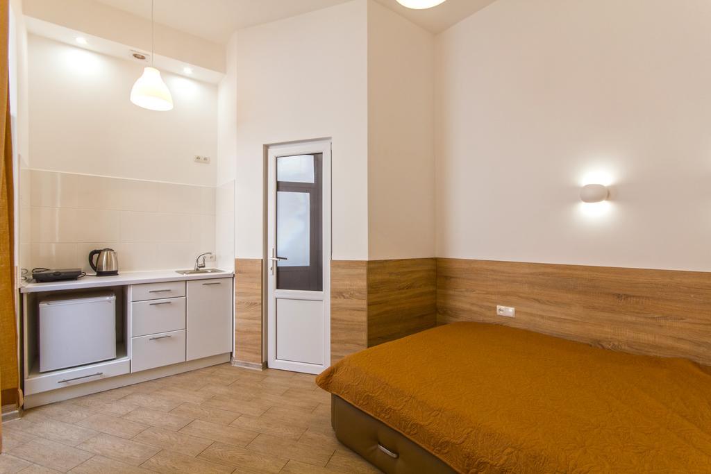 Mini Smart Apartments On Shpytalna 13- Economy Apartment Lemberg Exterior foto