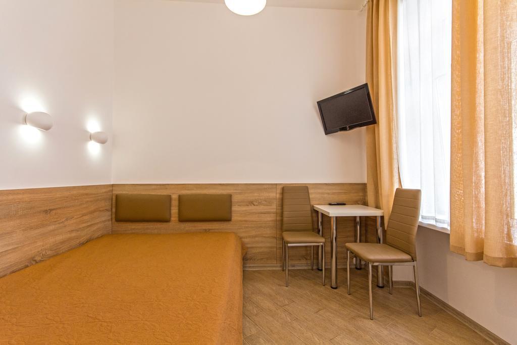 Mini Smart Apartments On Shpytalna 13- Economy Apartment Lemberg Exterior foto